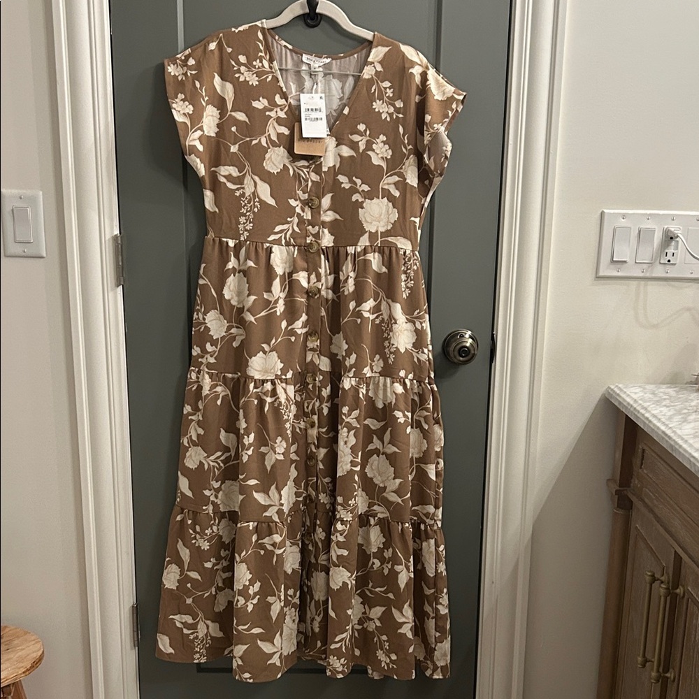 Blu Pepper Khaki and Cream Floral Midi Dress Size Medium New!